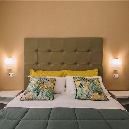 Tiziana'S House Bed & Breakfast Салерно Екстериор снимка