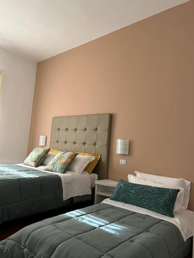 Tiziana'S House Bed & Breakfast Салерно Екстериор снимка