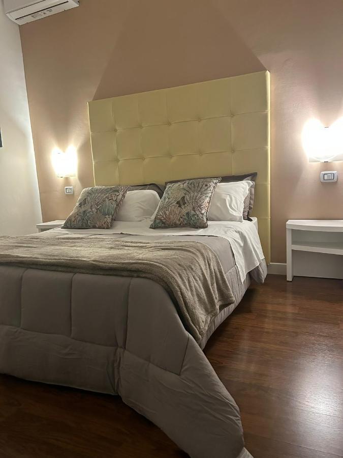 Tiziana'S House Bed & Breakfast Салерно Екстериор снимка