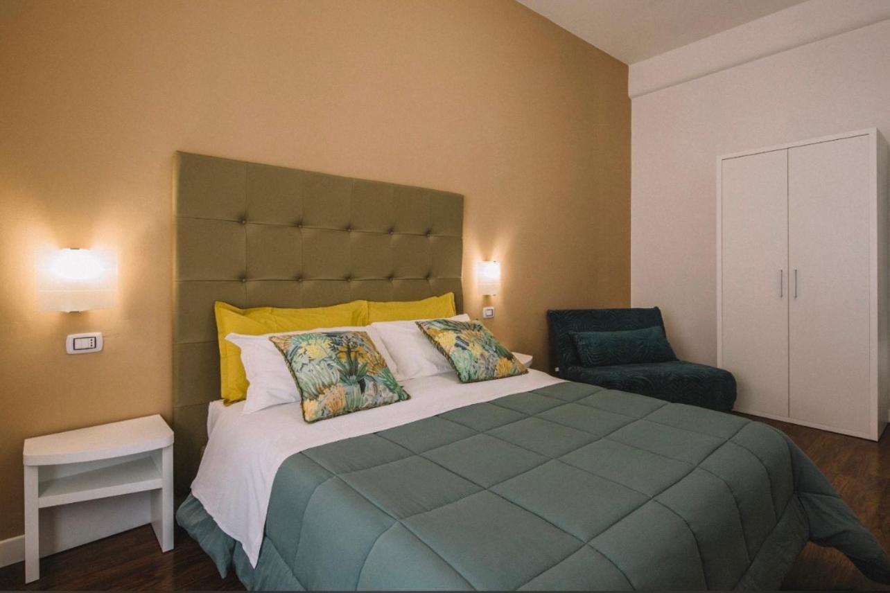 Tiziana'S House Bed & Breakfast Салерно Екстериор снимка