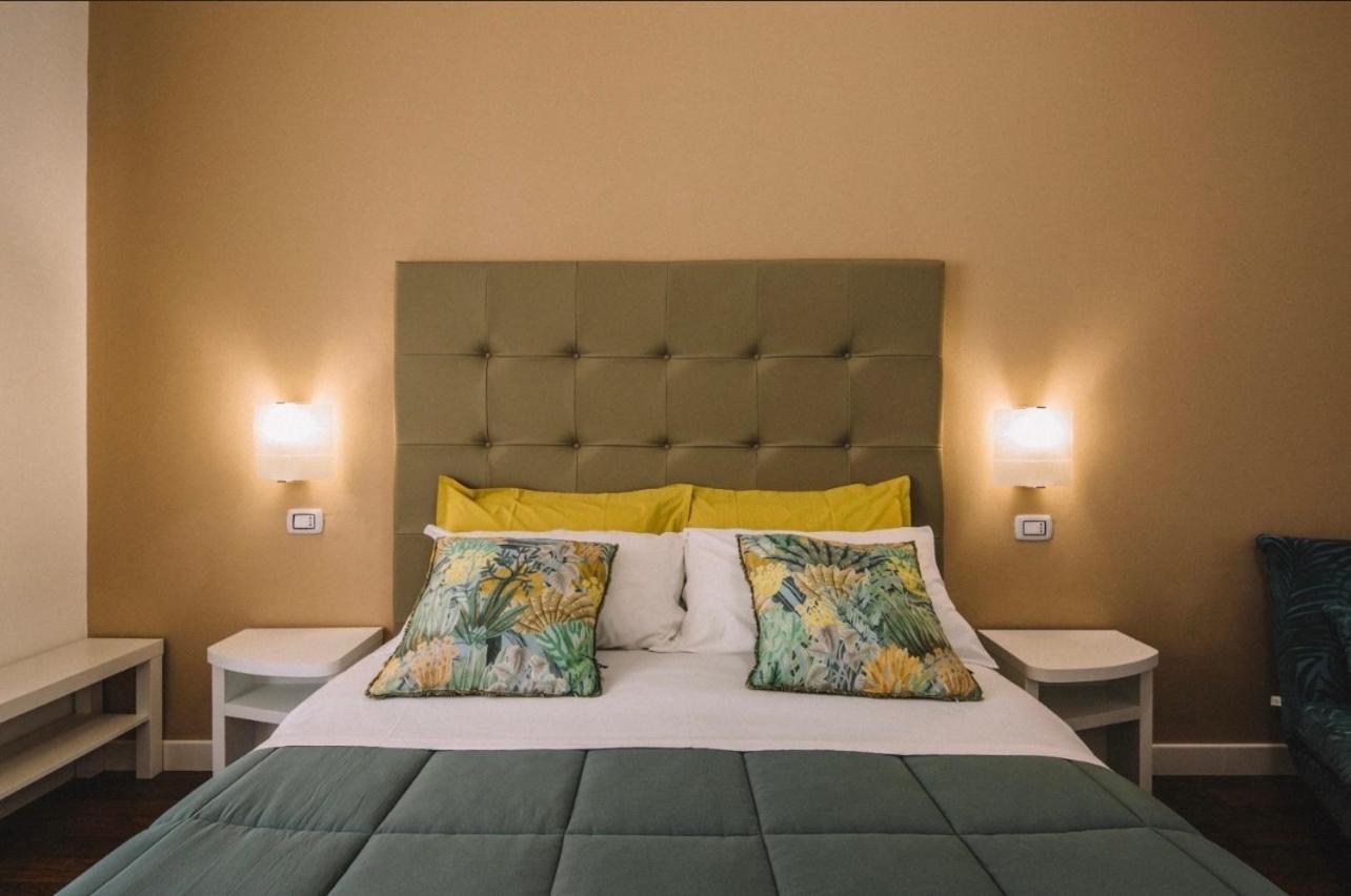 Tiziana'S House Bed & Breakfast Салерно Екстериор снимка